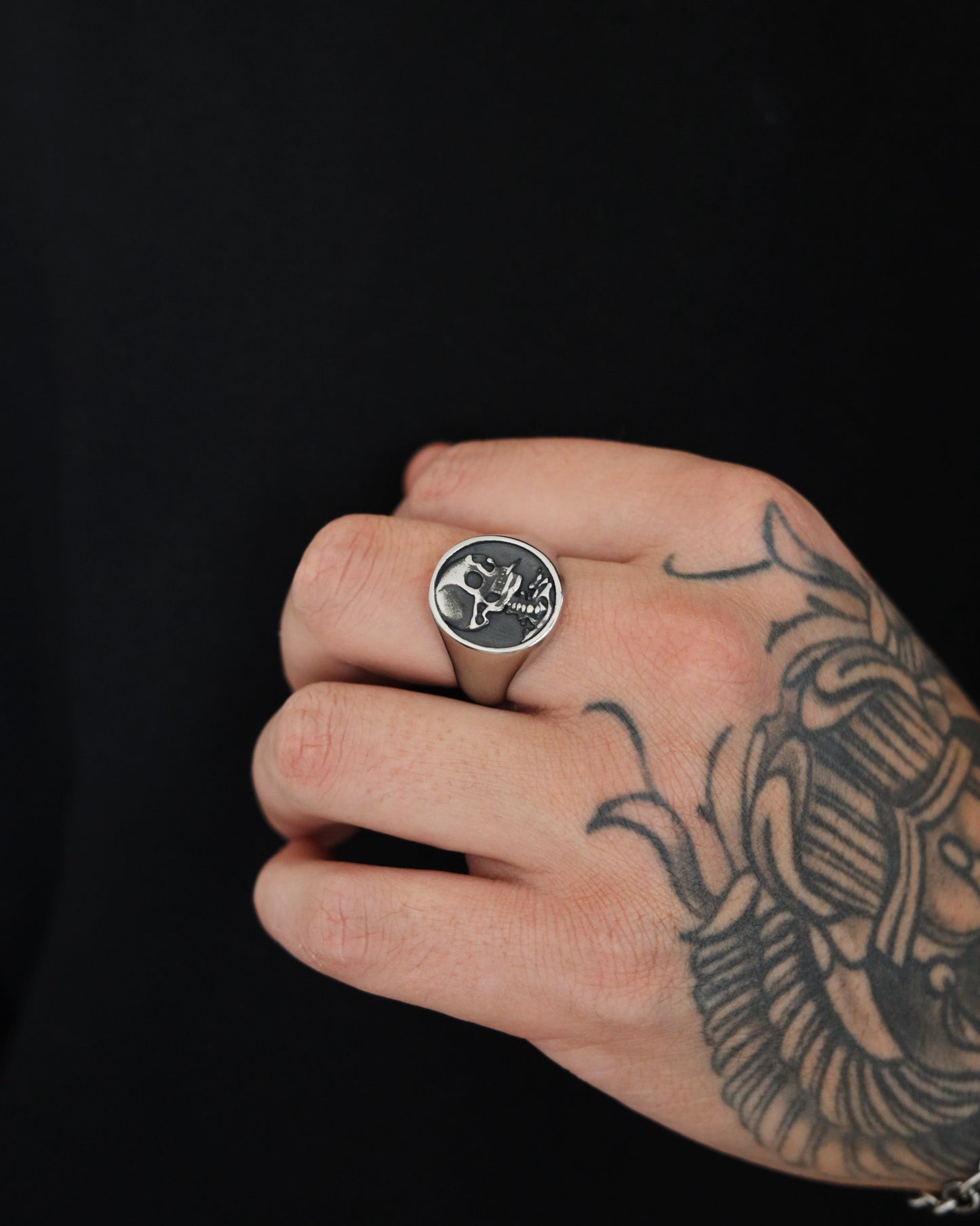 Smokin Skull Ring